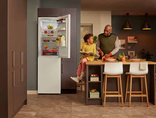 Beko CXFG3601VW Freestanding Frost Free Fridge Freezer with HarvestFresh™ – image 8