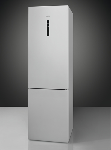 AEG Series 6000 RCB636E3MW Freestanding – image 3