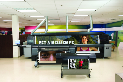 HP Q6675C large format printer Colour – image 9