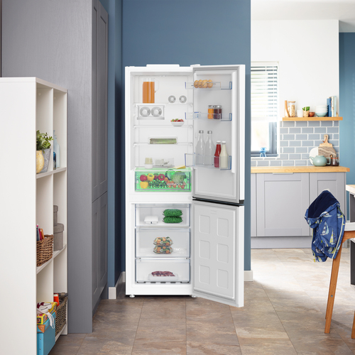 Beko CFG4686VW Freestanding Frost Free Fridge Freezer with HarvestFreshTM – image 5