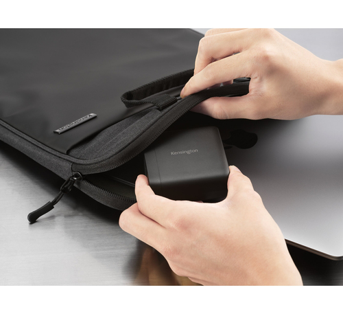 Kensington K33821NA power adapter/inverter Indoor – image 4