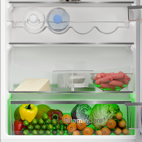 Blomberg KGM4574V Freestanding Frost Free Fridge Freezer with VitaminCare+ – image 5