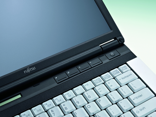 Fujitsu LIFEBOOK S7220 – image 4