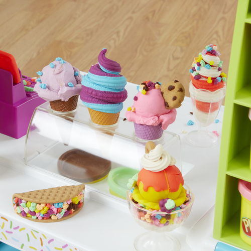 Coffret crème glacée avec filet Play-Doh Créations de la cuisine, 6 pots de pâte  à modeler, multicolore, 3 ans et plus