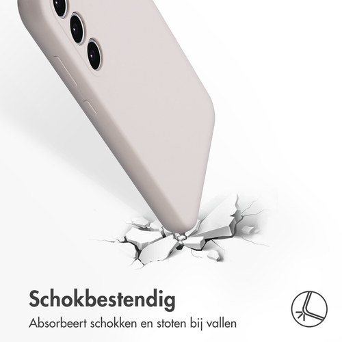 <div>Het slanke design van jouw smartphone intact houden én dagelijkse bescherming? Ga dan voor de Accezz Liquid Silicone Backcover. De hoes is, afbeelding 3