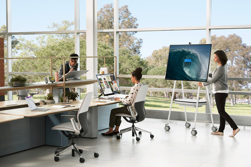 APC Smart-UPS Charge Mobile Battery for Microsoft Surface Hub 2S & Surface Hub 3 – image 4