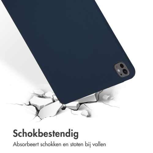 Accezz Liquid Silicone Backcover met penhouder iPad Pro 13 (2024) M4 - Donkerblauw, afbeelding 3