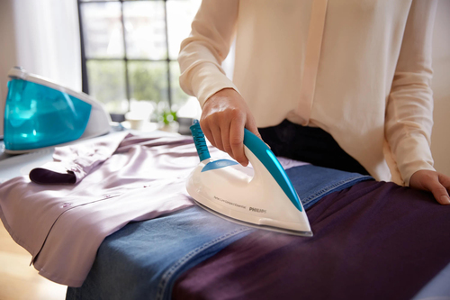 Philips GC6819/20R1 steam ironing station – image 2
