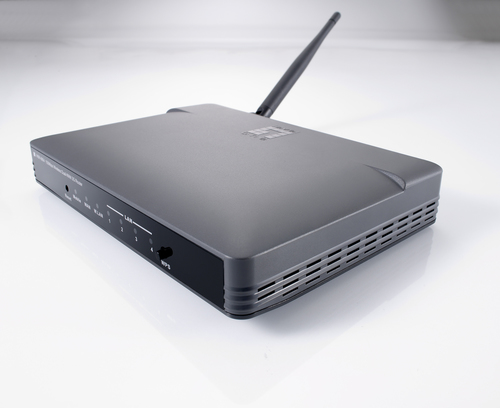 LevelOne N150 Wireless Router, USB/RJ-45 Dual-WAN – image 2