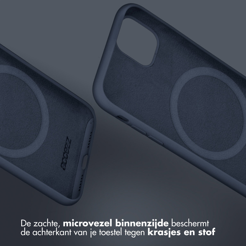 Accezz Liquid Silicone Backcover met MagSafe iPhone 15 Plus Telefoonhoesje Blauw, afbeelding 3
