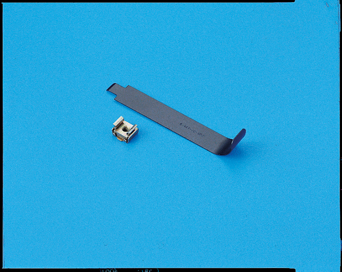 ASSEMBLY AID FOR CAGE NUT