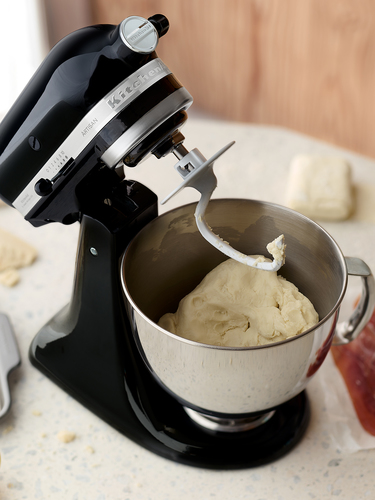 KitchenAid Artisan Mixer 175 Onyx Black with Free Gift - image 8