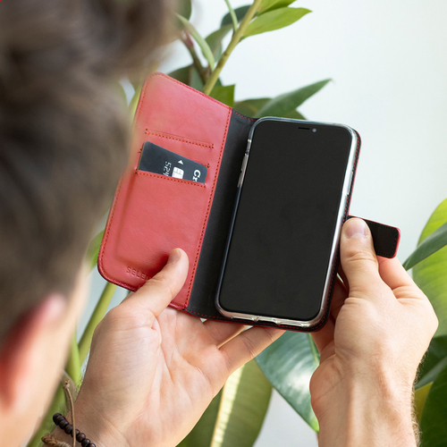 Selencia Echt Lederen Bookcase iPhone SE / 5 / 5s - Rood, afbeelding 3