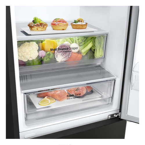 LG NatureFRESH™ GBB61BLJEC Fridge Freezer – image 4