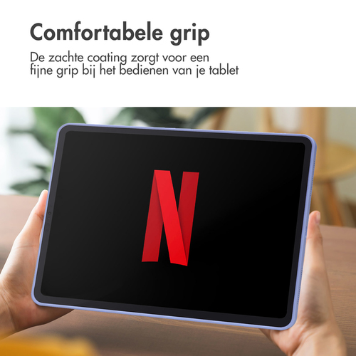 Accezz Liquid Silicone Backcover met penhouder iPad Pro 13 (2024) M4 - Lila, afbeelding 3
