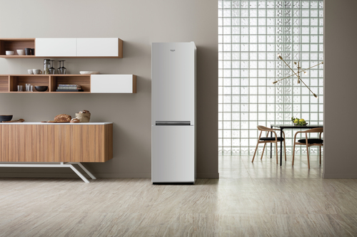 Hotpoint H8 A2E S – image 4