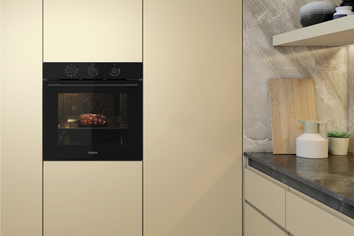 Whirlpool OMK38HU0B 71 L Black – image 8