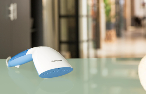 Philips Handheld garment steamer GC300/20 – image 8