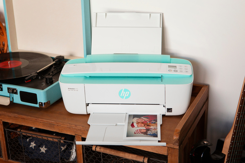 Datos del producto HP DeskJet Ink Advantage 3787 Inyección de tinta térmica  A4 4800 x 1200 DPI 8 ppm Wifi Multifuncionales (T8W48C)