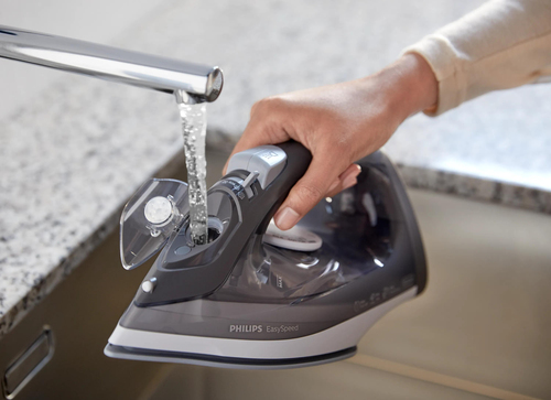 Philips EasySpeed GC1758/80 iron Ceramic soleplate – image 3