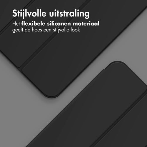 Accezz Smart Silicone Bookcase voor Apple iPad Pro 13 (2024) M4 Tablethoesje Zwart, afbeelding 2