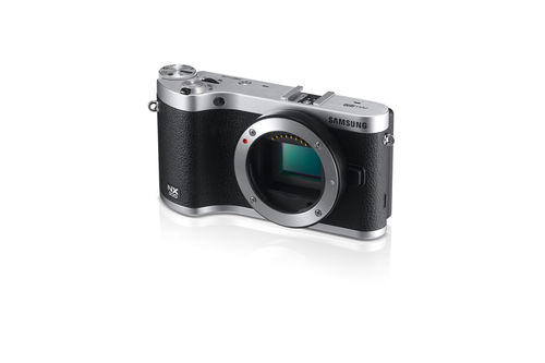 Samsung NX300 + 18-55mm – image 4