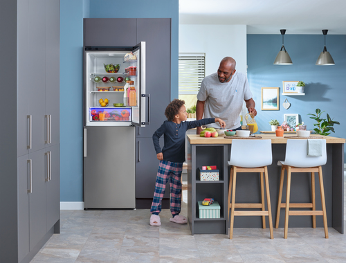 Beko CRFP3691VG Freestanding Frost Free Fridge Freezer with HarvestFresh™ – image 2