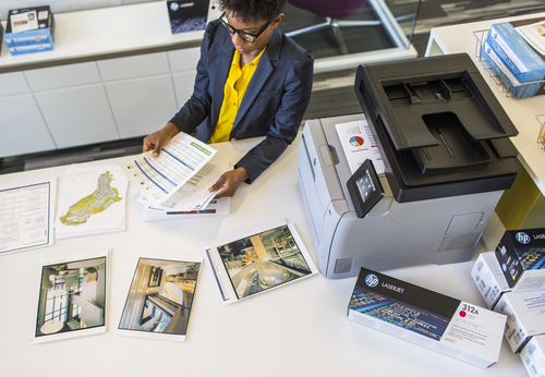 HP 312A wkład z czarnym tonerem LaserJet CF380A