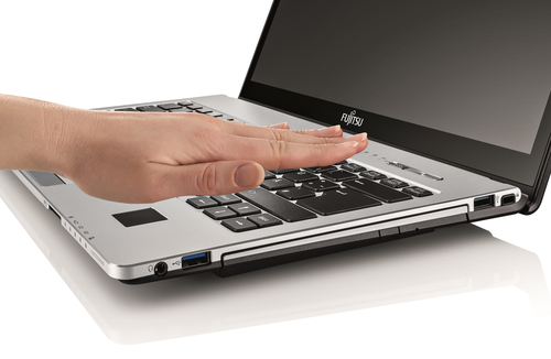 Fujitsu LIFEBOOK S935 Intel® Core™ i5 i5-5200U Laptop – image 4