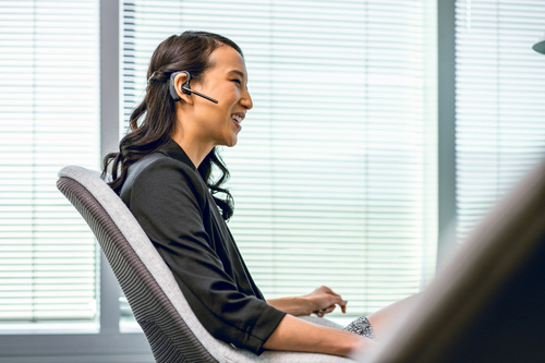 HP Poly Voyager 5200 USB-C Office Headset – image 9