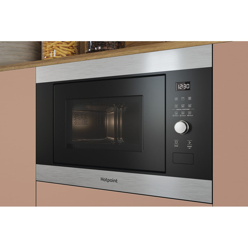 Hotpoint MF25GIXH Built In Microwave Oven Grill in St Steel 900W 25L - image 3