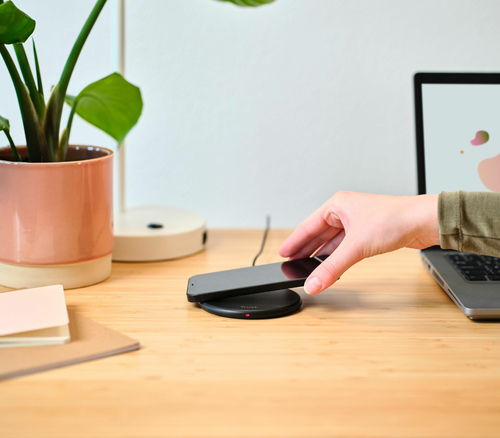 Trust Viro Smartphone Black USB Wireless charging Fast charging Indoor – image 7