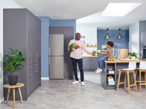 Beko CRFP3691VG Freestanding Frost Free Fridge Freezer with HarvestFresh™ – image 3