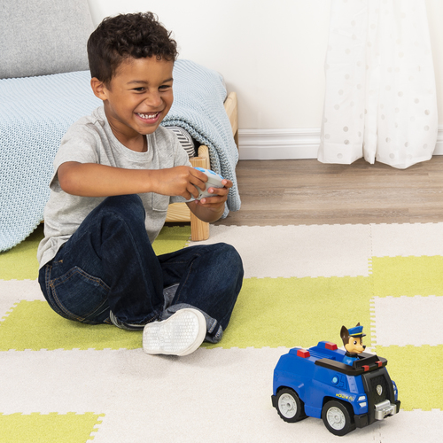 Spin Master PAW Patrol , Chase Remote Control Police Cruiser with 2-Way Steering, for Kids Aged 3 and Up – image 5