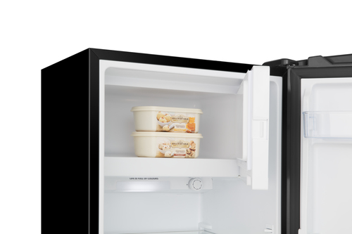 Hisense RR220D4ABF combi-fridge Freestanding – image 8