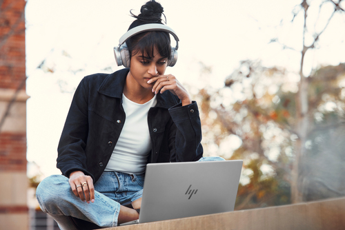 HP Pavilion Plus 14-eh1000sa Intel® Core™ i5 i5-1340P Laptop – image 9
