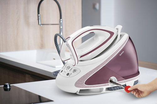 Tefal Pro Express Ultimate Care GV9562 steam ironing station – image 9