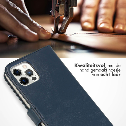 Selencia Echt Lederen Bookcase iPhone 12 (Pro) - Blauw, afbeelding 2