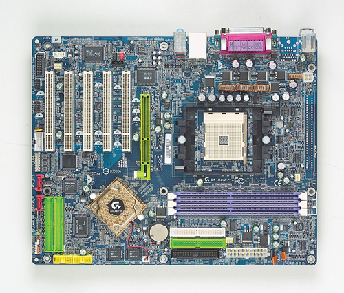 GIGABYTE GA-K8N Pro