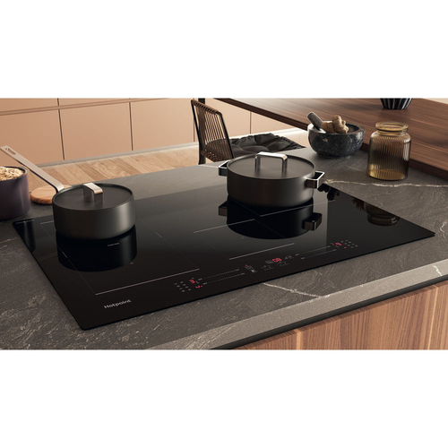 Hotpoint CleanProtect TS6477CCPNE 77cm Induction Hob - Black - image 6