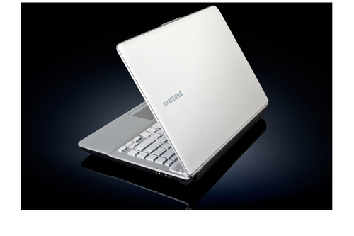 Samsung 5 NP500P4C Intel® Core™ i3 i3-3110M Laptop – image 6