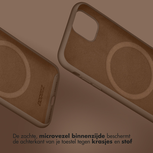 Accezz Liquid Silicone Backcover met MagSafe iPhone 16 Pro Telefoonhoesje Bruin, afbeelding 3