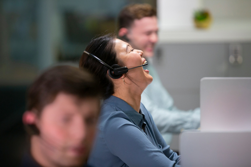 HP Poly Voyager 4245 USB-A Headset – image 5