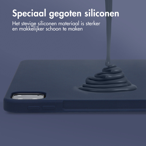 Accezz Liquid Silicone Backcover met penhouder iPad Pro 12.9 (2022) / Pro 12.9 (2021) / Pro 12.9 (2020) Tablethoesje Blauw, afbeelding 3