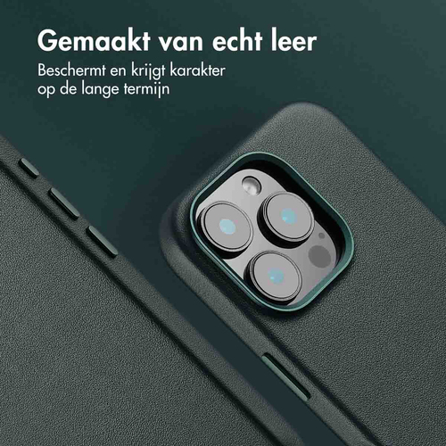 Accezz MagSafe Leather Backcover voor iPhone 16 Pro Telefoonhoesje Groen, afbeelding 2