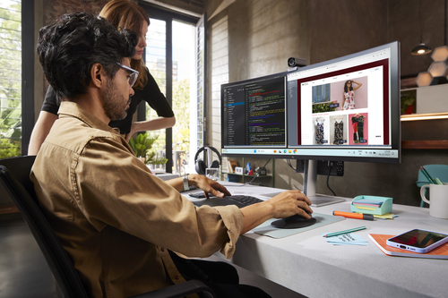 HP Inc. Monitor Pro seria 7 37.5 cala  WQHD+ Thunderbolt 4 - 738pu