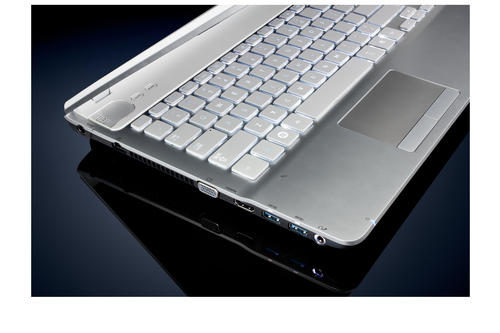 Samsung 5 NP500P4C Intel® Core™ i3 i3-3110M Laptop – image 5