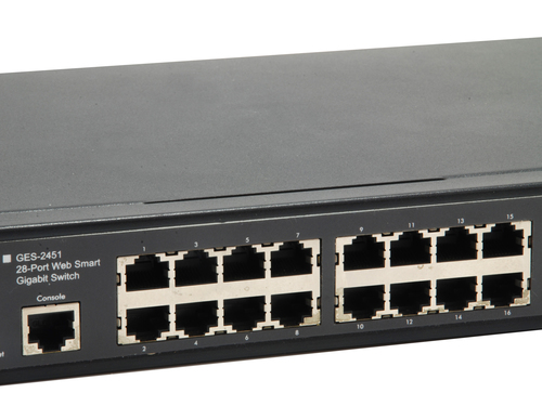 LevelOne 28-Port Web Smart Gigabit Switch, 4 x Gigabit SFP/RJ45 Combo – image 3