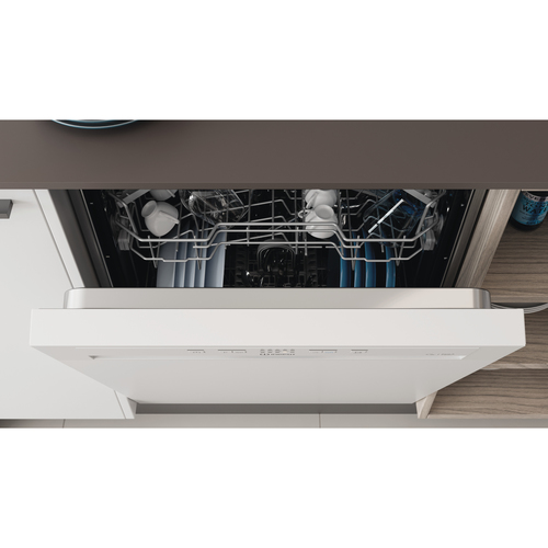 Indesit I3B L626 UK – image 9