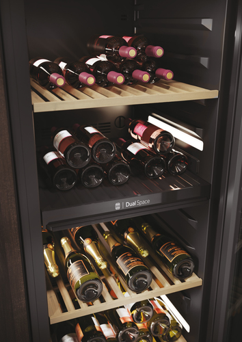 Haier Wine Bank 60 Series 7 HWS236GDGU1 wine cooler Compressor wine cooler Freestanding Black 236 bottle(s) – image 7